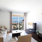 T2-neville's House F Апартаменты